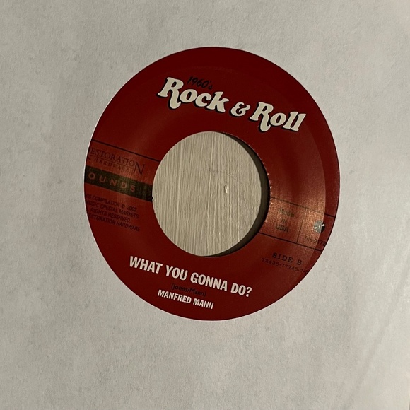 45’s; 1960 ‘s Rock & Roll, 5 vinyl boxed set. 10 classics tunes. - Picture 11 of 14